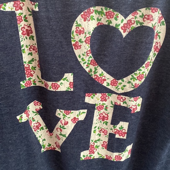 Women's Delia*s LOVE Lightweight 3/4 Sleeve Crew Neck Sweater - Picture 4 of 5